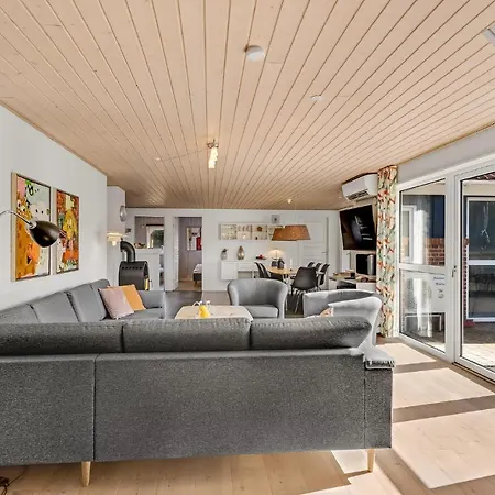 Casa vacanze Amazing In With Sauna